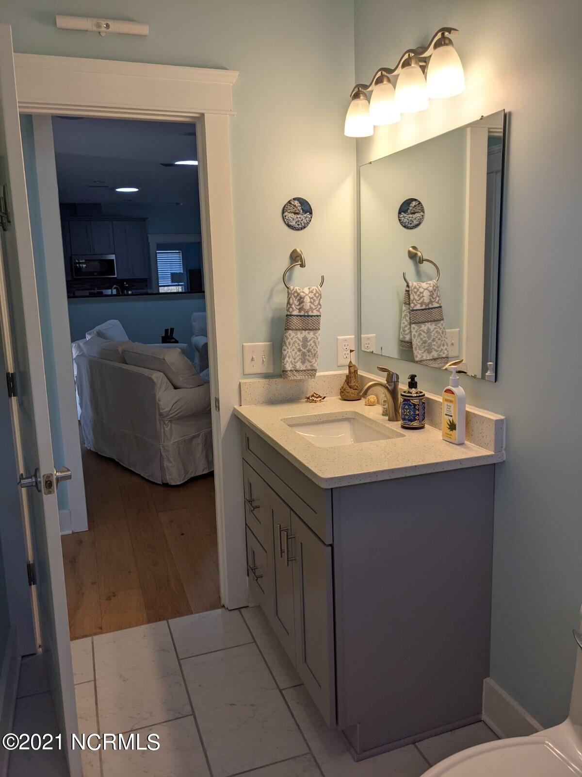 311 Livingston Court Holly Ridge, NC 28445 - Photo 21 of 30 Guest Bath