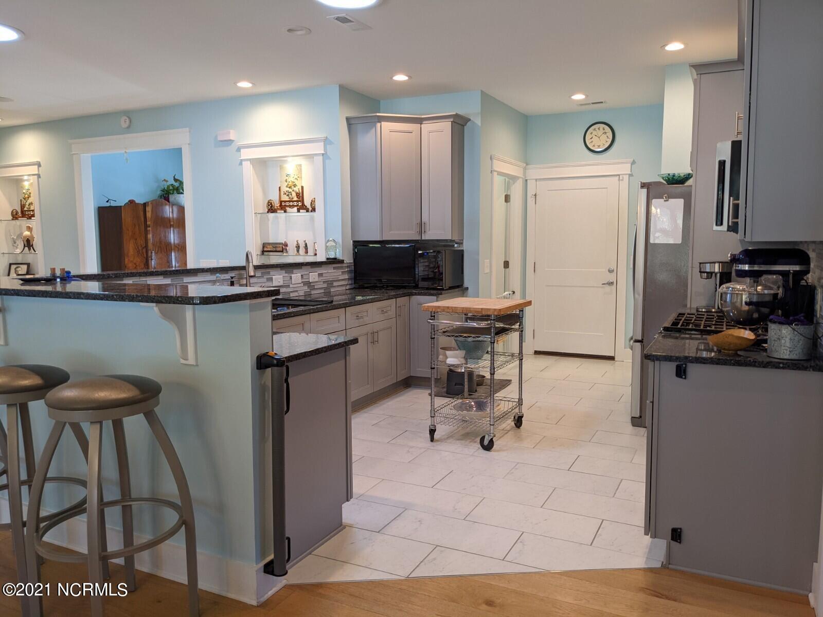 311 Livingston Court Holly Ridge, NC 28445 - Photo 8 of 30 Kitchen
