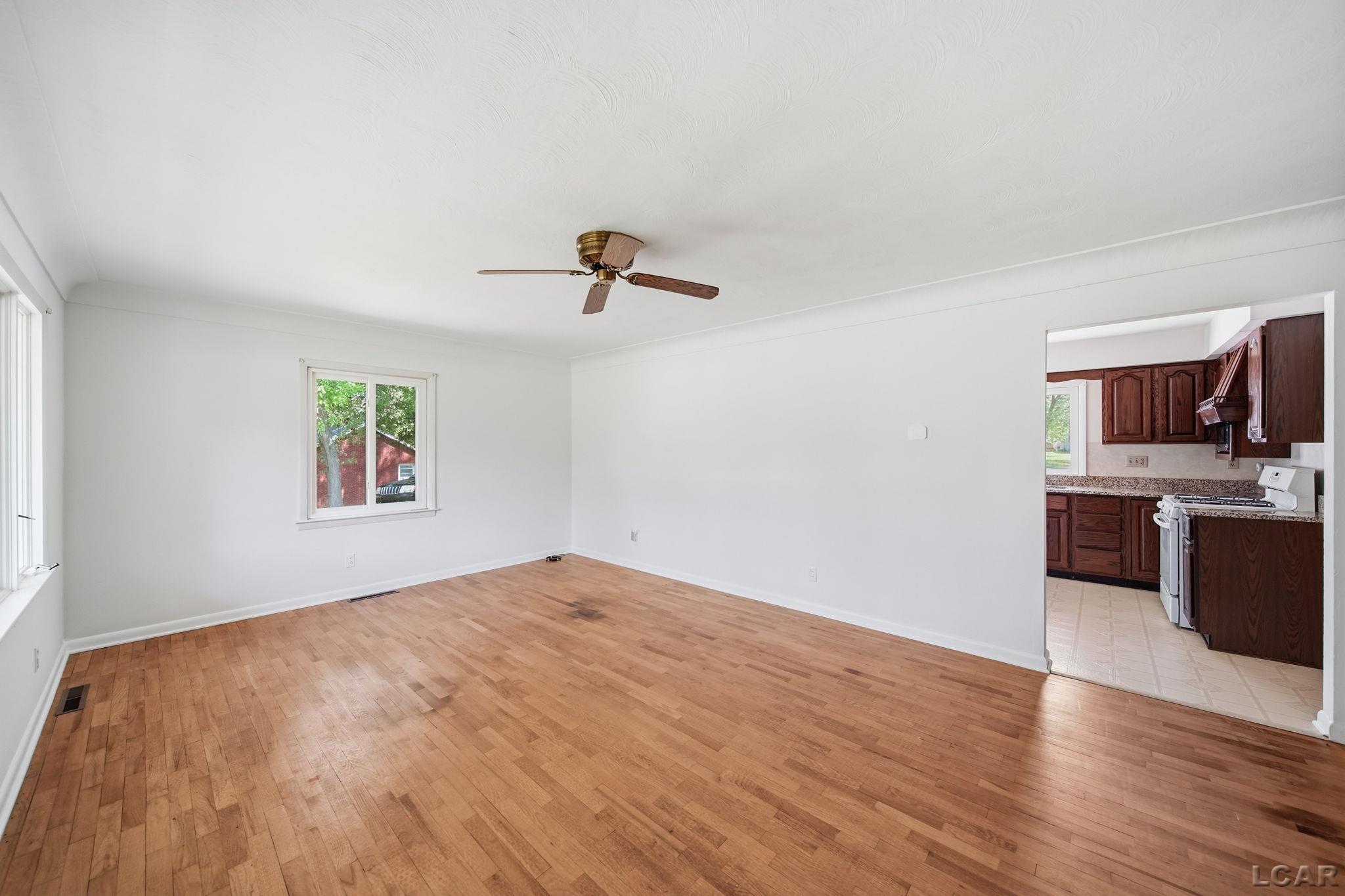 2745 East Carleton Road Adrian, MI 49221 - Photo 8 of 50