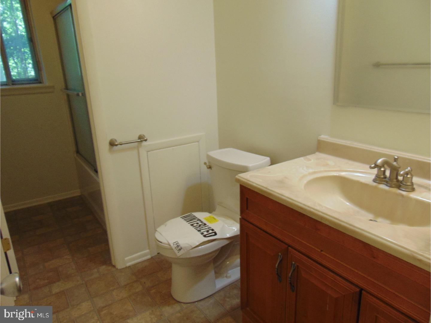 308 Balsam Road Williamstown, NJ 08094 - Photo 9 of 19 Bathroom