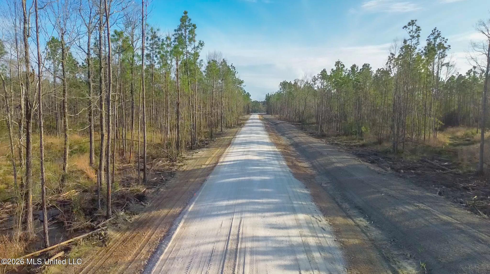 13070 Enciente Point Drive Kiln, MS 39556 - Photo 13 of 16 en-27