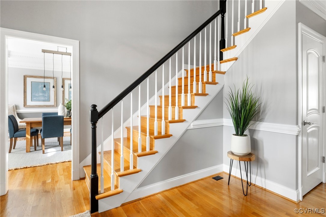2311 Kings Lynn Road Midlothian, VA 23113 - Photo 5 of 50 Two story entry.