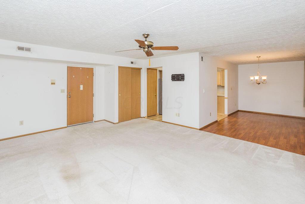 3965 Karl Road, Unit 102 Columbus, OH 43224 - Photo 8 of 25 Living Room