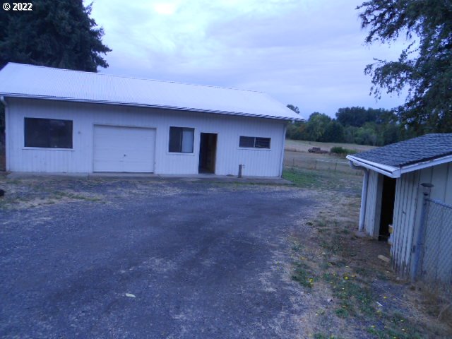 5355 Southwest River Road Hillsboro, OR 97123 - Photo 11 of 24 a house view with a backyard space