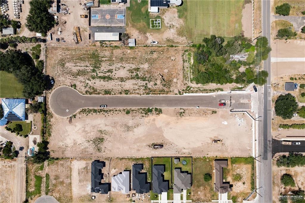 905 Mountain Road Mission, TX 78573 - Photo 5 of 8 an aerial view of residential houses