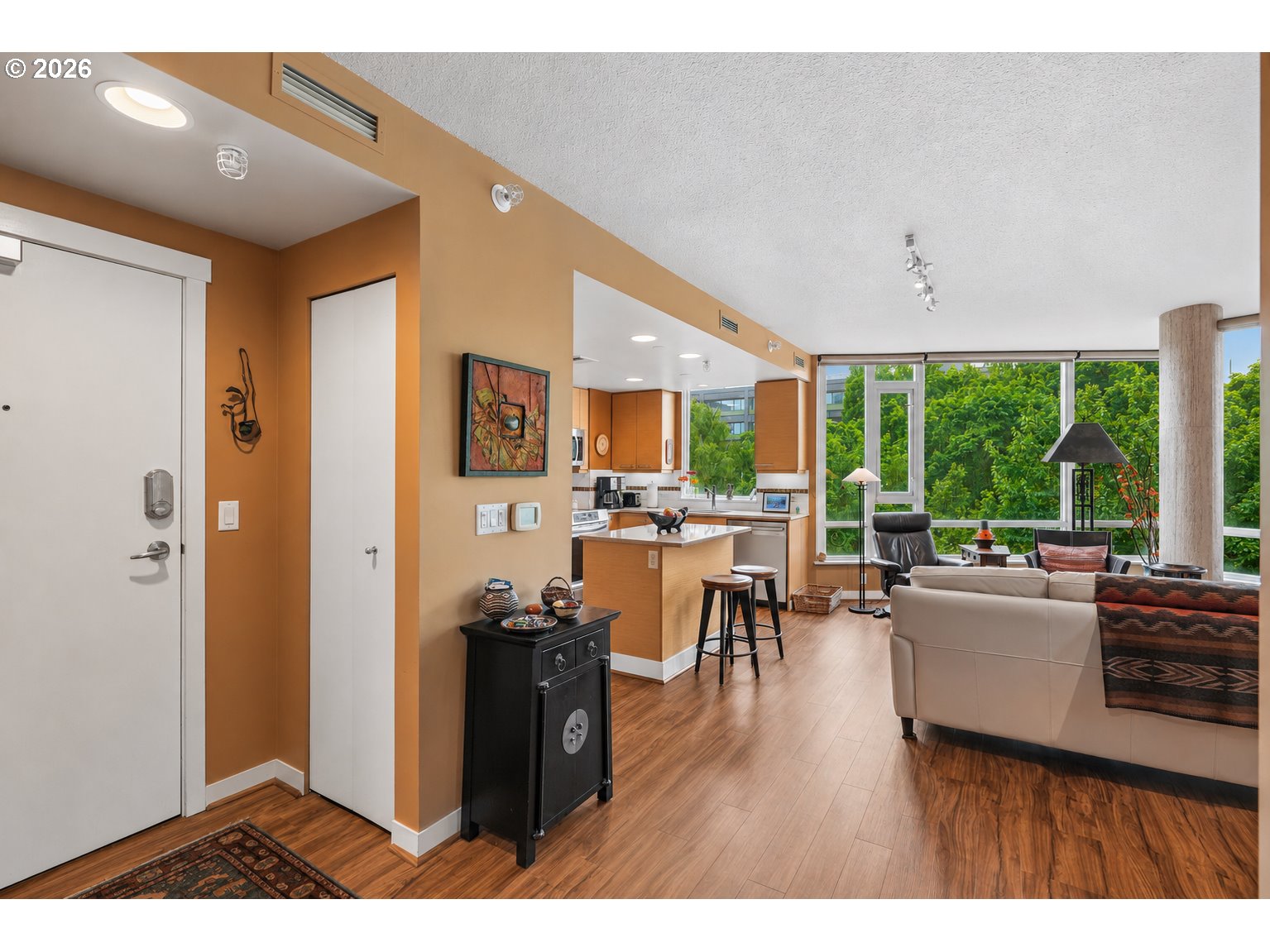 1500 Southwest 11th Avenue, Unit 401 Portland, OR 97201 - Photo 15 of 33 Entrance/Foyer
