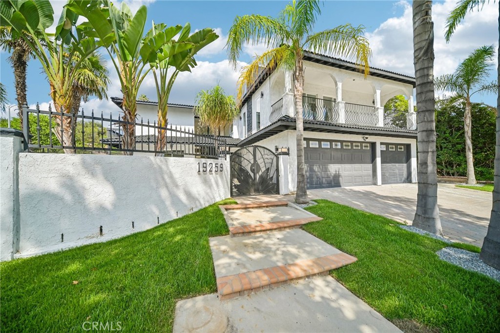 19259 Ludlow Street Porter Ranch, CA 91326 - Photo 3 of 71 Gallery Image 3