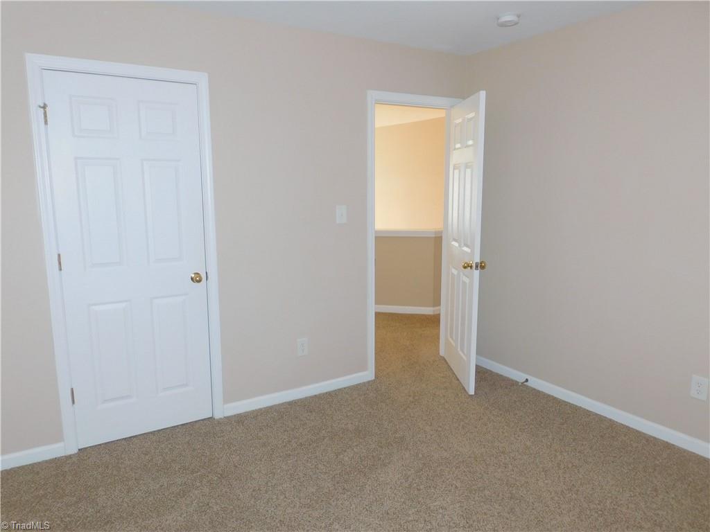 1300 Pondhaven Drive High Point, NC 27265 - Photo 24 of 32