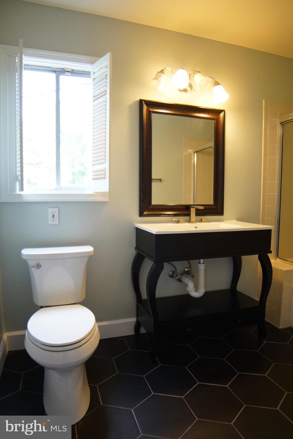9221 Fernwood Road Bethesda, MD 20817 - Photo 6 of 9 Gallery Image 6