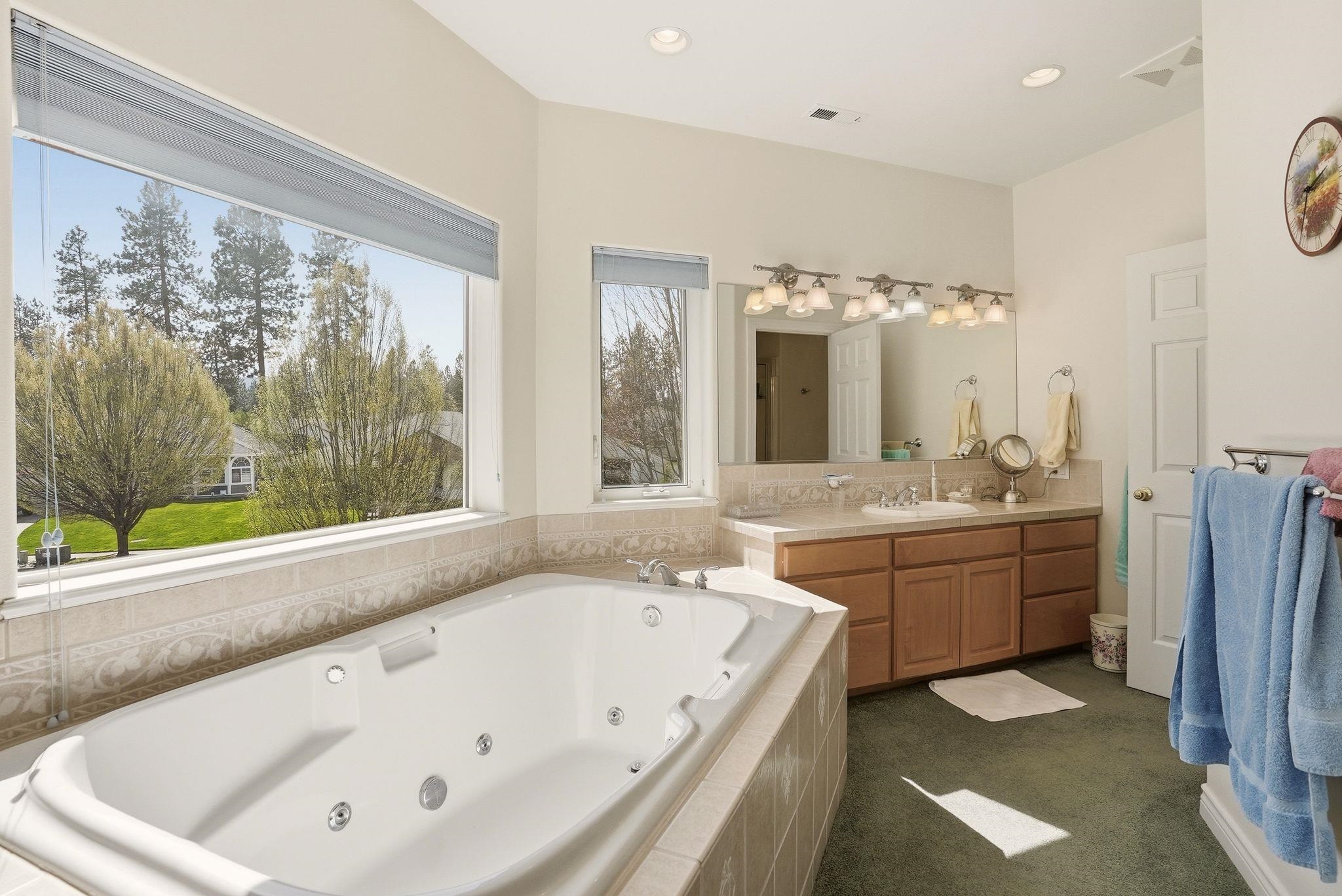 1401 South Riverside Harbor Drive Post Falls, ID 83854 - Photo 27 of 48
