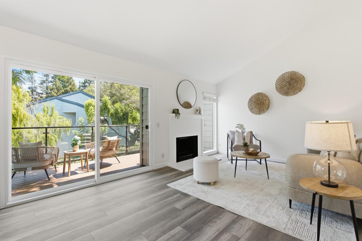 905 West Middlefield Road, Unit 972 Mountain View, CA 94043 - Photo 22 of 32