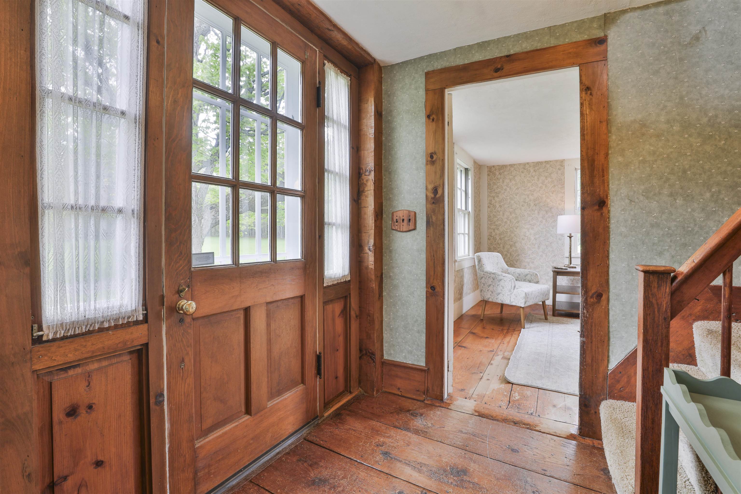 1 Featherbed Lane Derry, NH 03038 - Photo 6 of 46