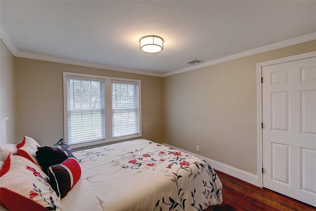 45 Chapin Road Barrington, RI 02806 - Photo 13 of 21