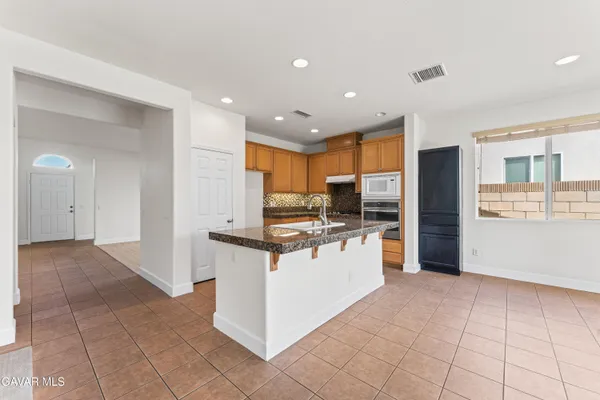 $520,000 | 6304 Starview Drive, Lancaster, CA 93536