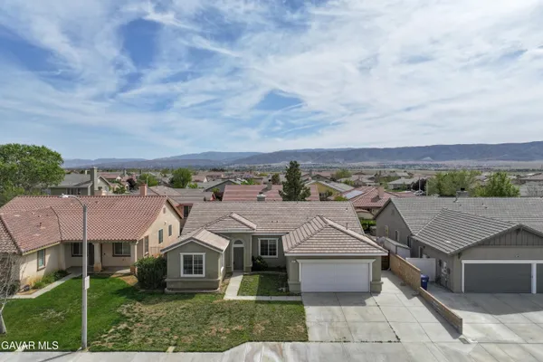 $520,000 | 6304 Starview Drive, Lancaster, CA 93536