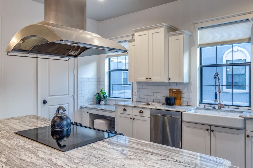 1405 Mccoy Street, Unit 4U Dallas, TX 75204 - Photo 11 of 32