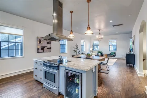 $560,000 | 1405 Mccoy Street, Unit 4U, Dallas, TX 75204