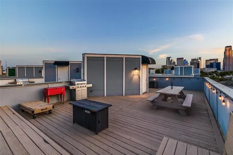 $560,000 | 1405 Mccoy Street, Unit 4U, Dallas, TX 75204