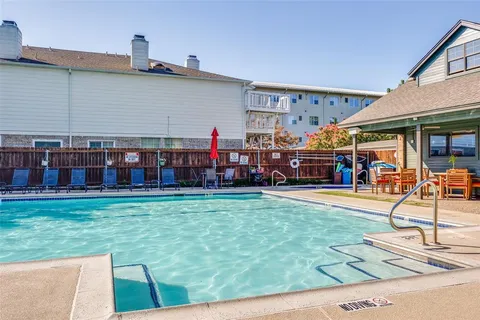 $560,000 | 1405 Mccoy Street, Unit 4U, Dallas, TX 75204