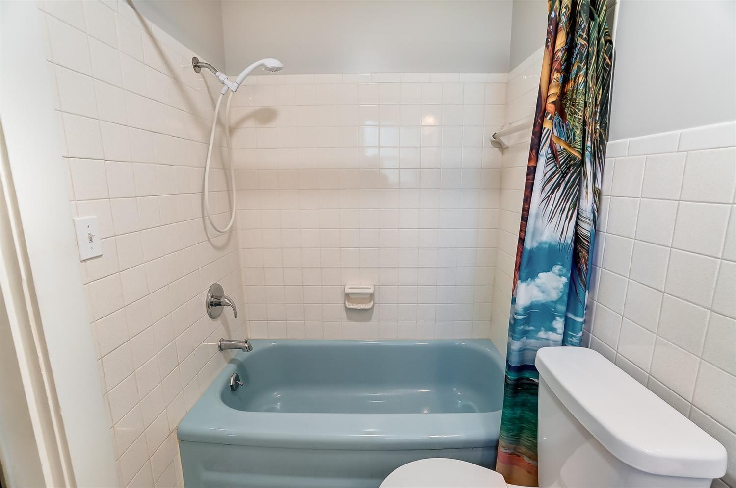 1501 Compton Road Cincinnati, OH 45231 - Photo 16 of 38 Gallery Image 16