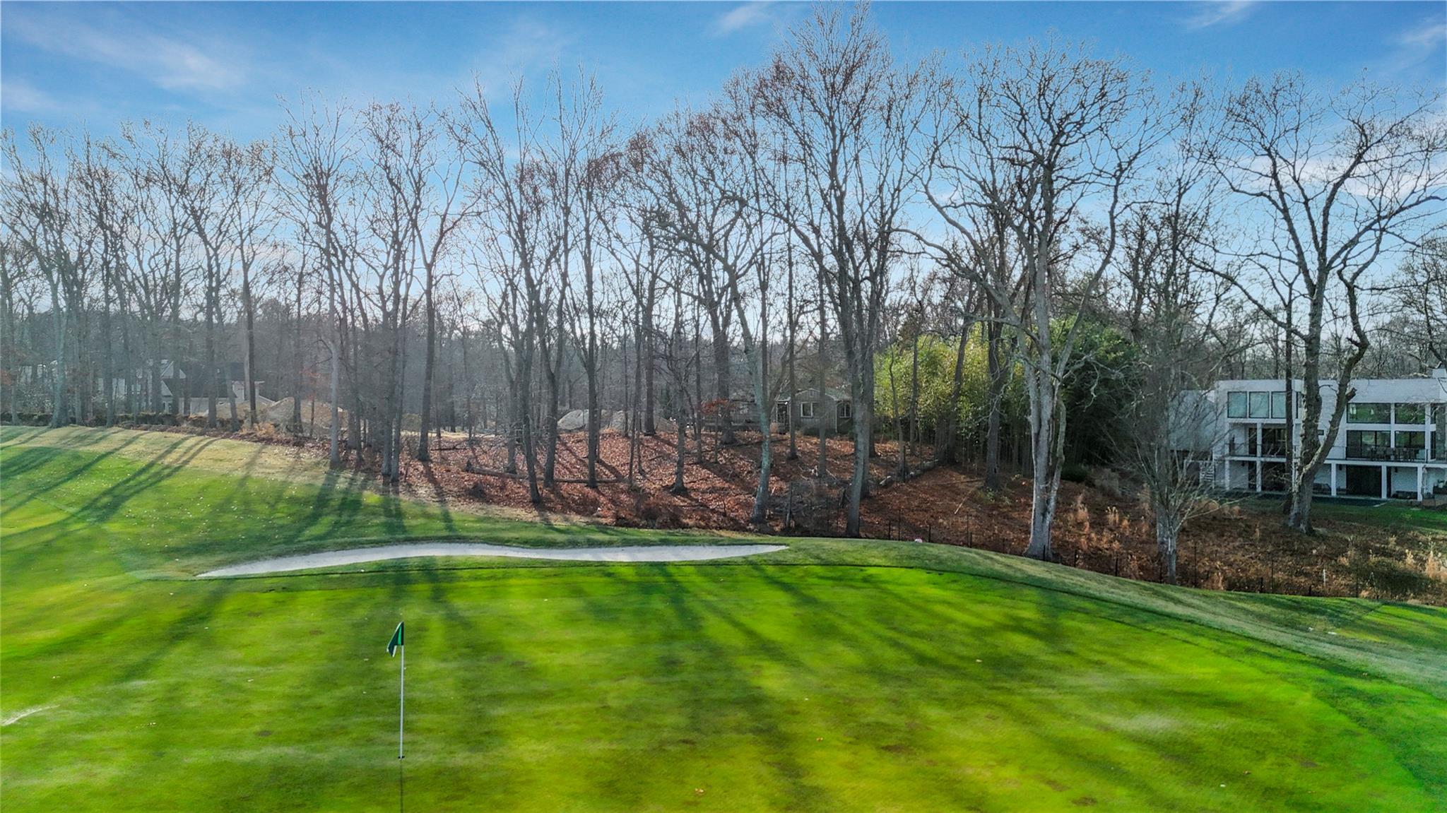 2885 Deerfield Road Sag Harbor, NY 11963 - Photo 15 of 19