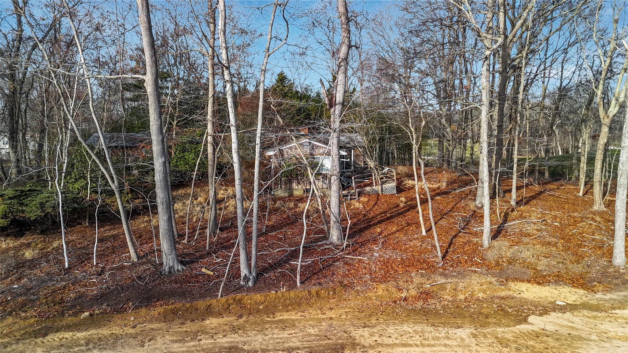 2885 Deerfield Road Sag Harbor, NY 11963 - Photo 2 of 19 Side of house from new construction