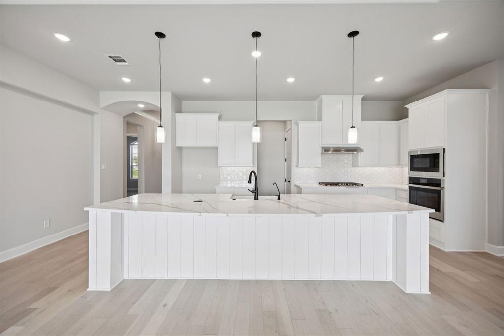 329 Bay Laurel Road McKinney, TX 75071 - Photo 6 of 29 5-329Bay_006