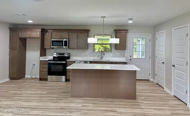 $208,000 | 2212 Lewis Gate Drive, Gautier, MS 39553