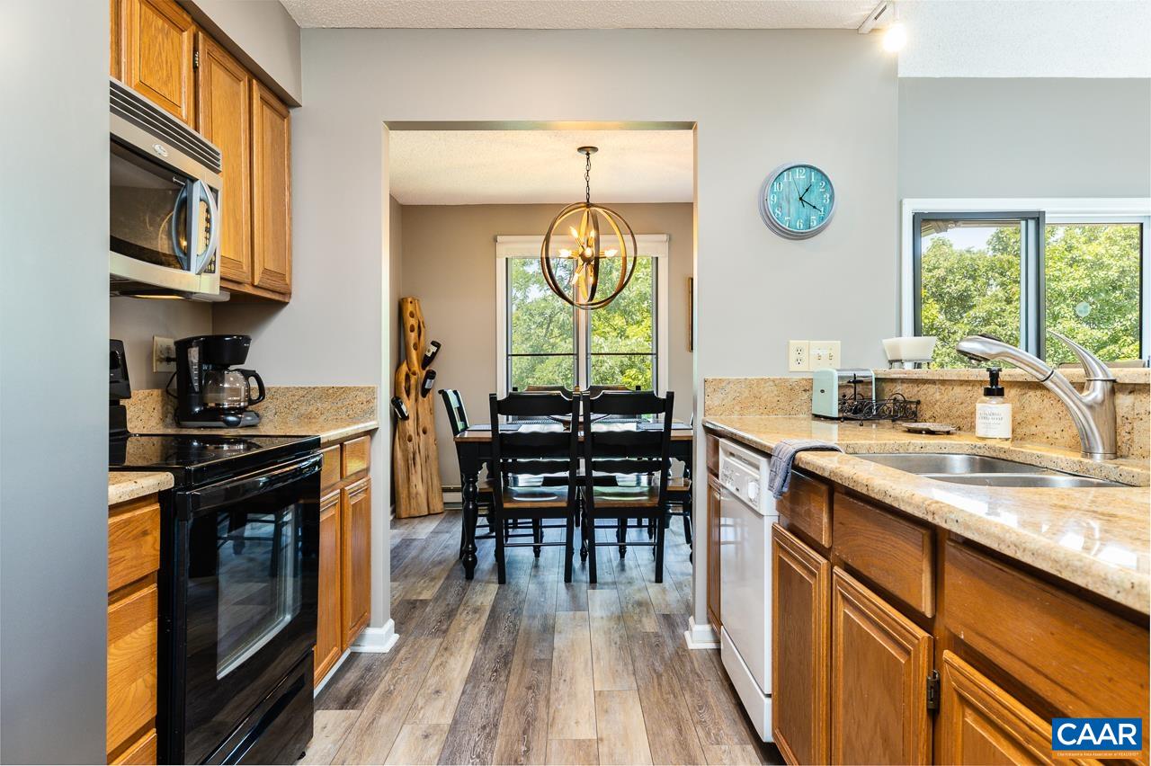 3218 North Ridge Roseland, VA 22967 - Photo 8 of 36 Gallery Image 8