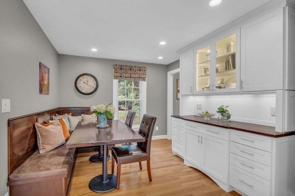 72 Stage Coach Road North Andover, MA 01845 - Photo 7 of 42 Gallery Image 7