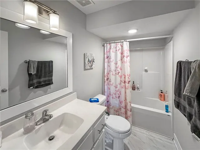 $285,000 | 4718 East 135th Street, Grandview, MO 64030