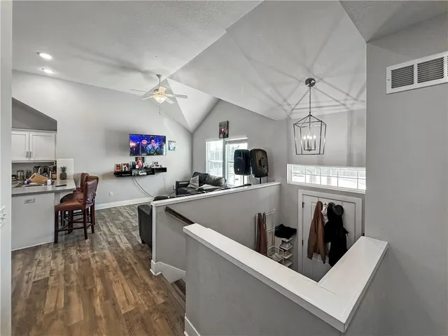 $285,000 | 4718 East 135th Street, Grandview, MO 64030