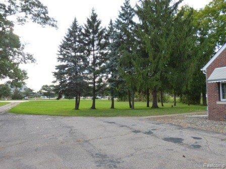 36744 Utica Road Clinton Township, MI 48035 - Photo 5 of 7 Front