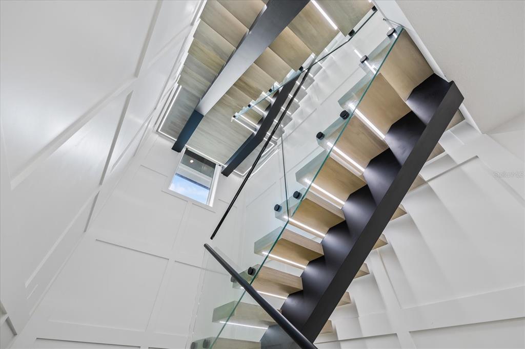 820 Bay Point Drive Madeira Beach, FL 33708 - Photo 11 of 93