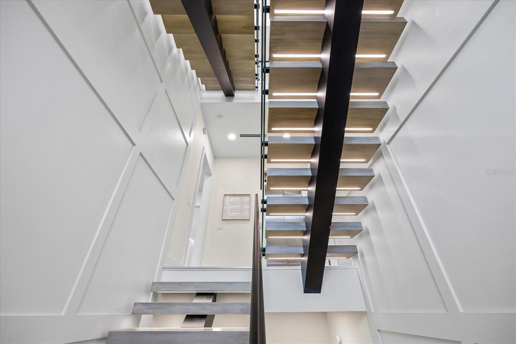 820 Bay Point Drive Madeira Beach, FL 33708 - Photo 12 of 93