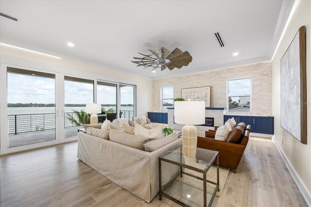 820 Bay Point Drive Madeira Beach, FL 33708 - Photo 15 of 93