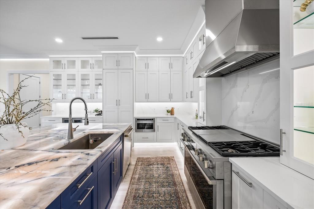 820 Bay Point Drive Madeira Beach, FL 33708 - Photo 25 of 93