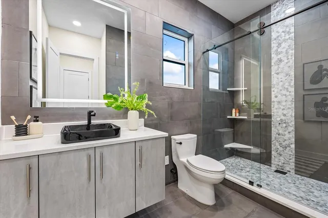 $17,000 | 820 Bay Point Drive, Madeira Beach, FL 33708