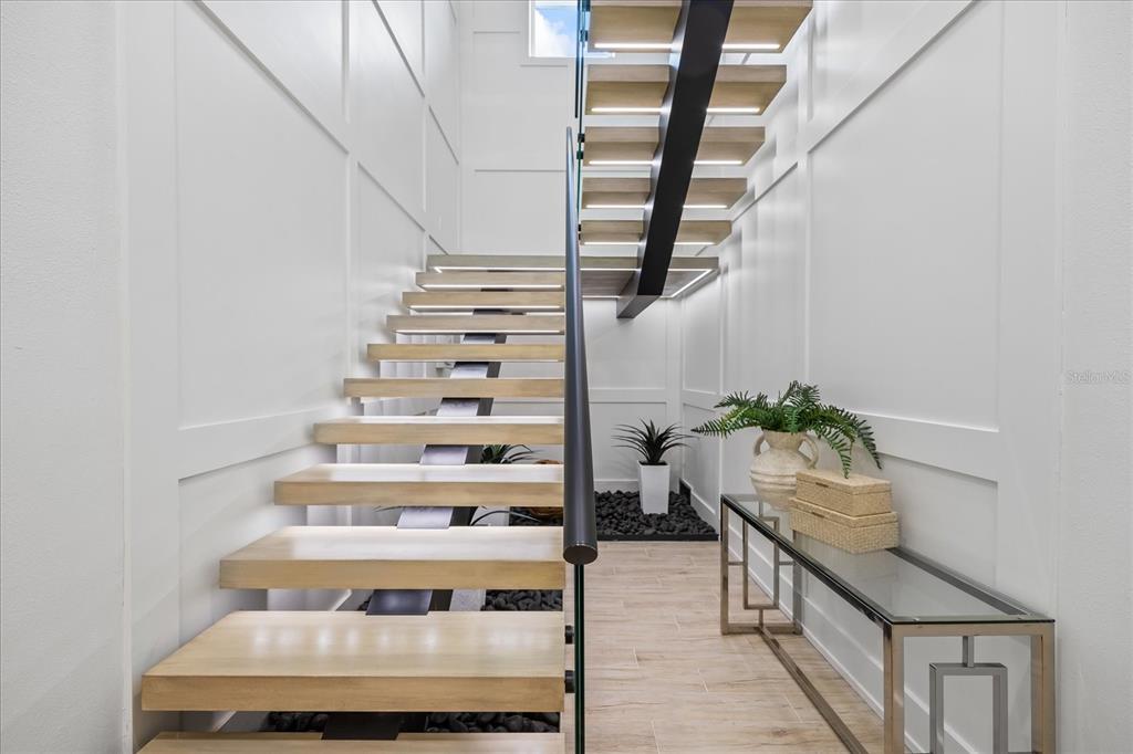 820 Bay Point Drive Madeira Beach, FL 33708 - Photo 10 of 93