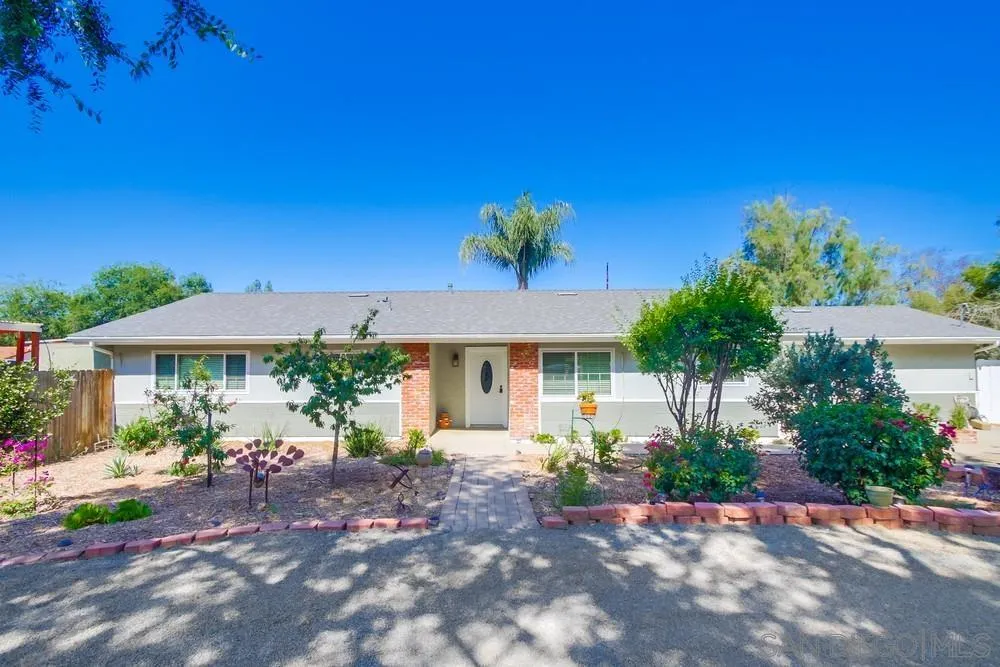 13918 Putney Road Poway, CA 92064 - Photo 11 of 69 Gallery Image 11