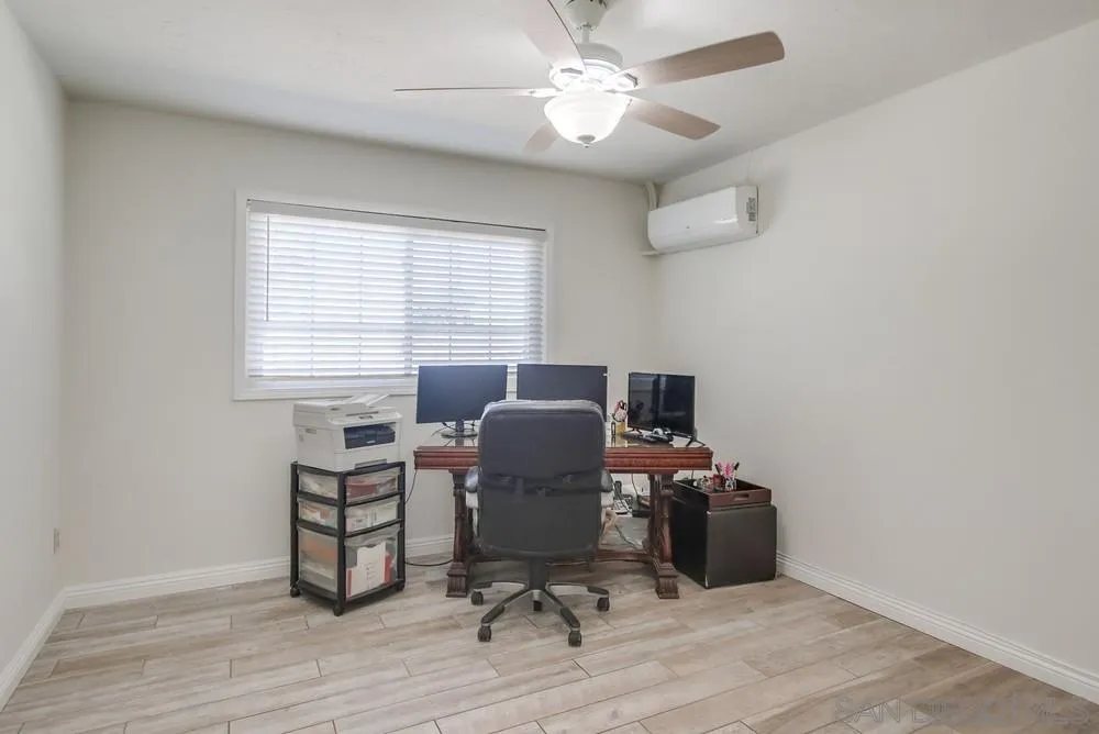 13918 Putney Road Poway, CA 92064 - Photo 17 of 69 Gallery Image 17