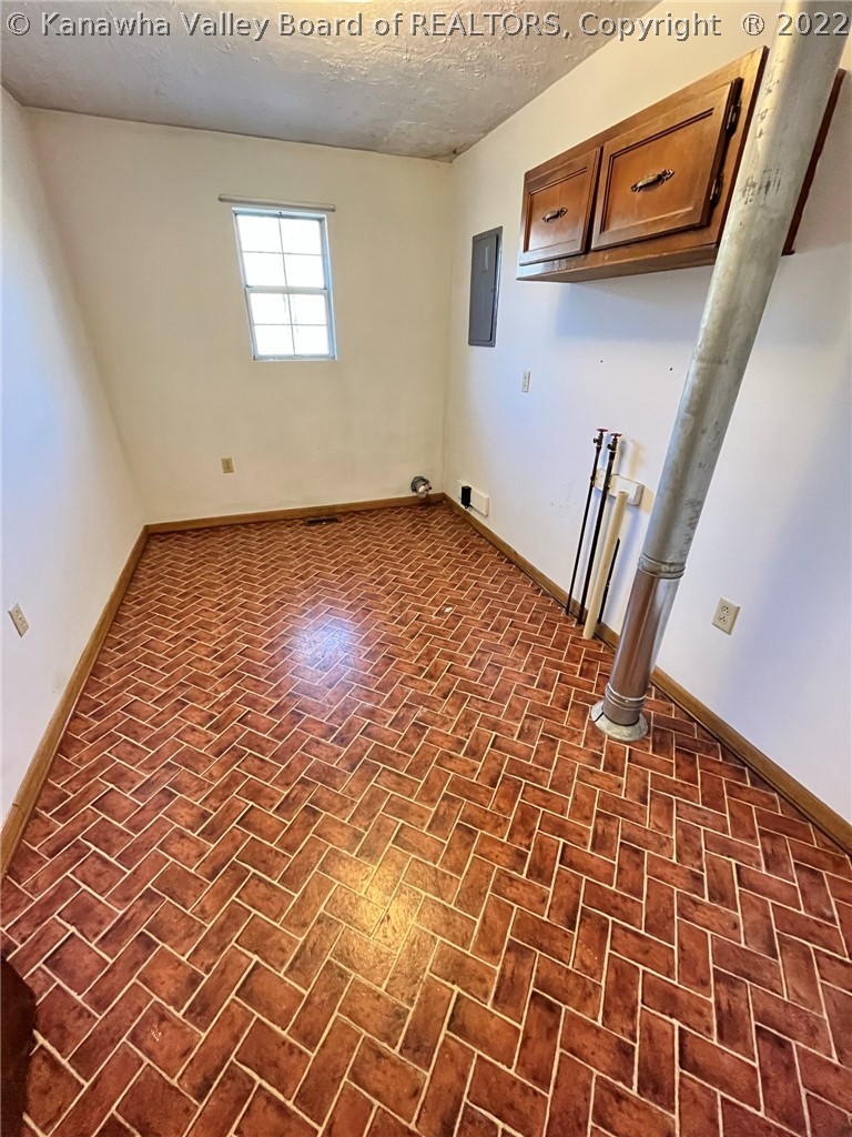 107 North Pinch Road Elkview, WV 25071 - Photo 14 of 21 Gallery Image 14