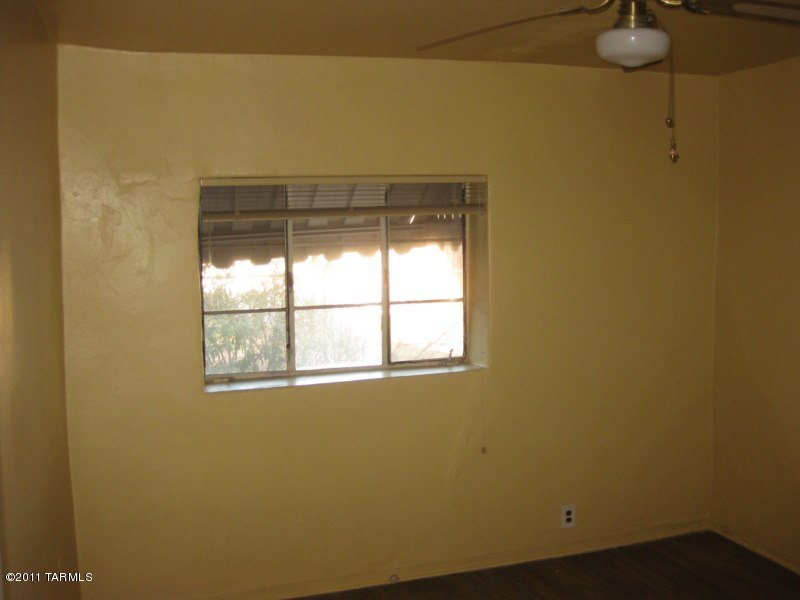 115 East Mohave Road Tucson, AZ 85705 - Photo 7 of 20