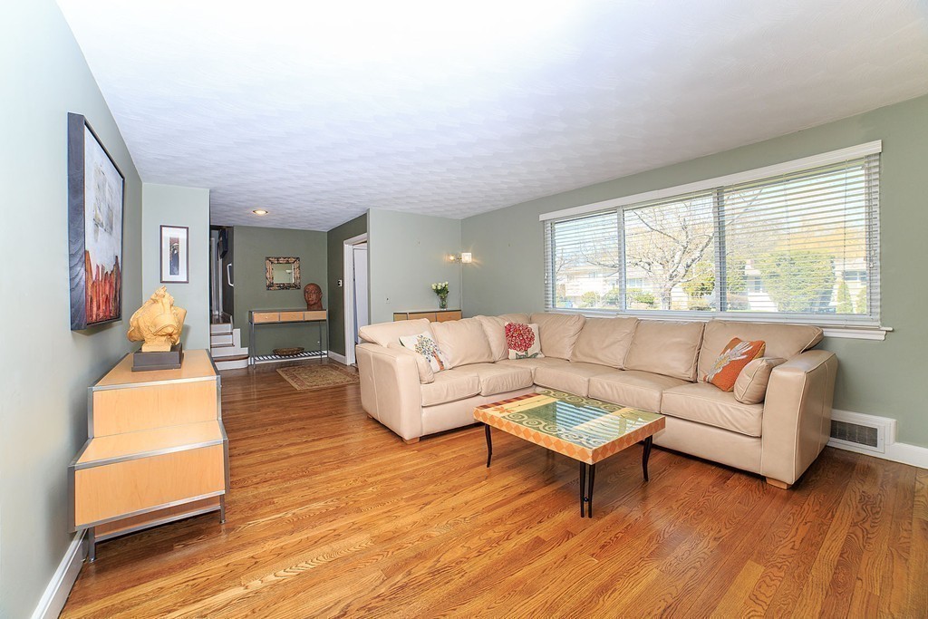89 Redwood Road Newton, MA 02459 - Photo 11 of 28