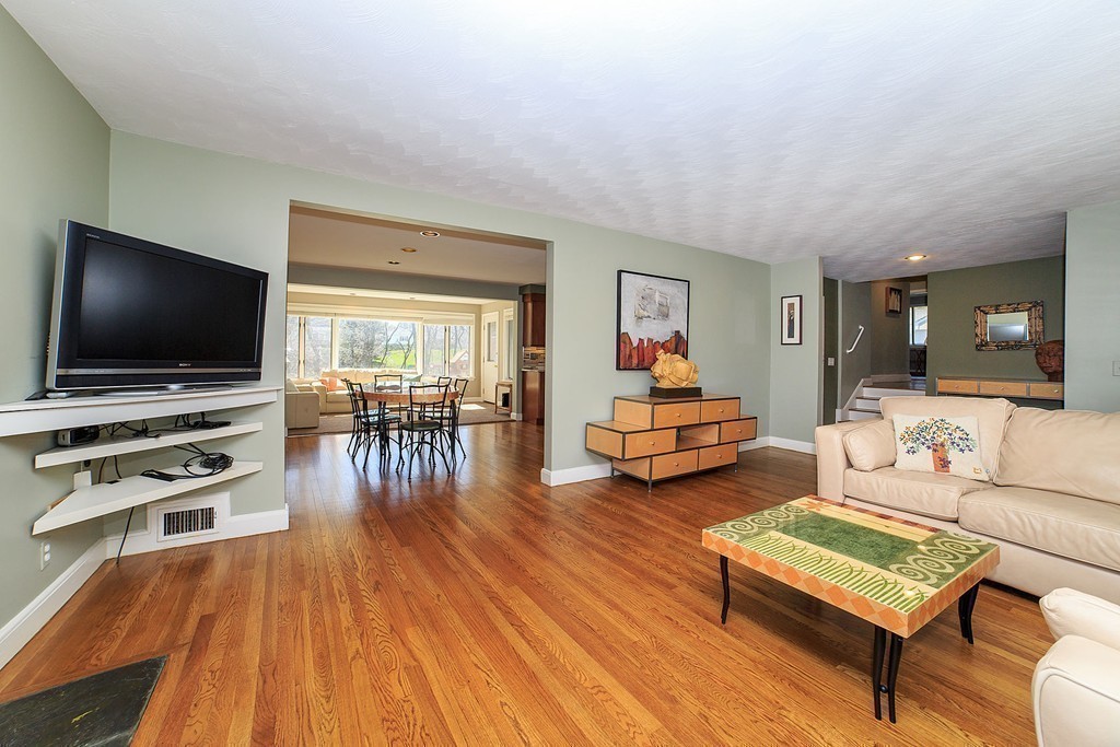 89 Redwood Road Newton, MA 02459 - Photo 12 of 28