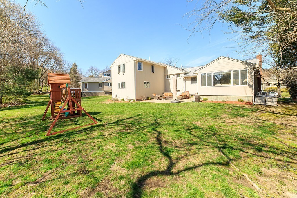 89 Redwood Road Newton, MA 02459 - Photo 2 of 28