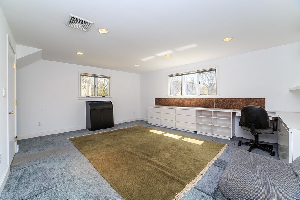 89 Redwood Road Newton, MA 02459 - Photo 21 of 28