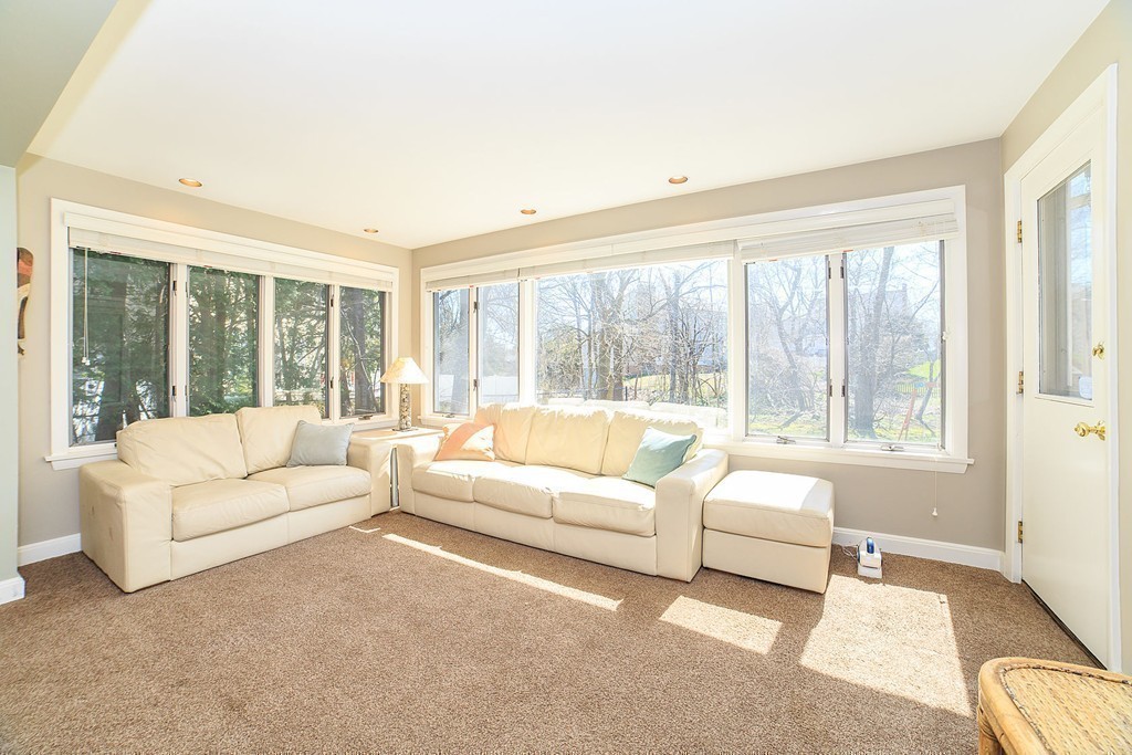 89 Redwood Road Newton, MA 02459 - Photo 8 of 28