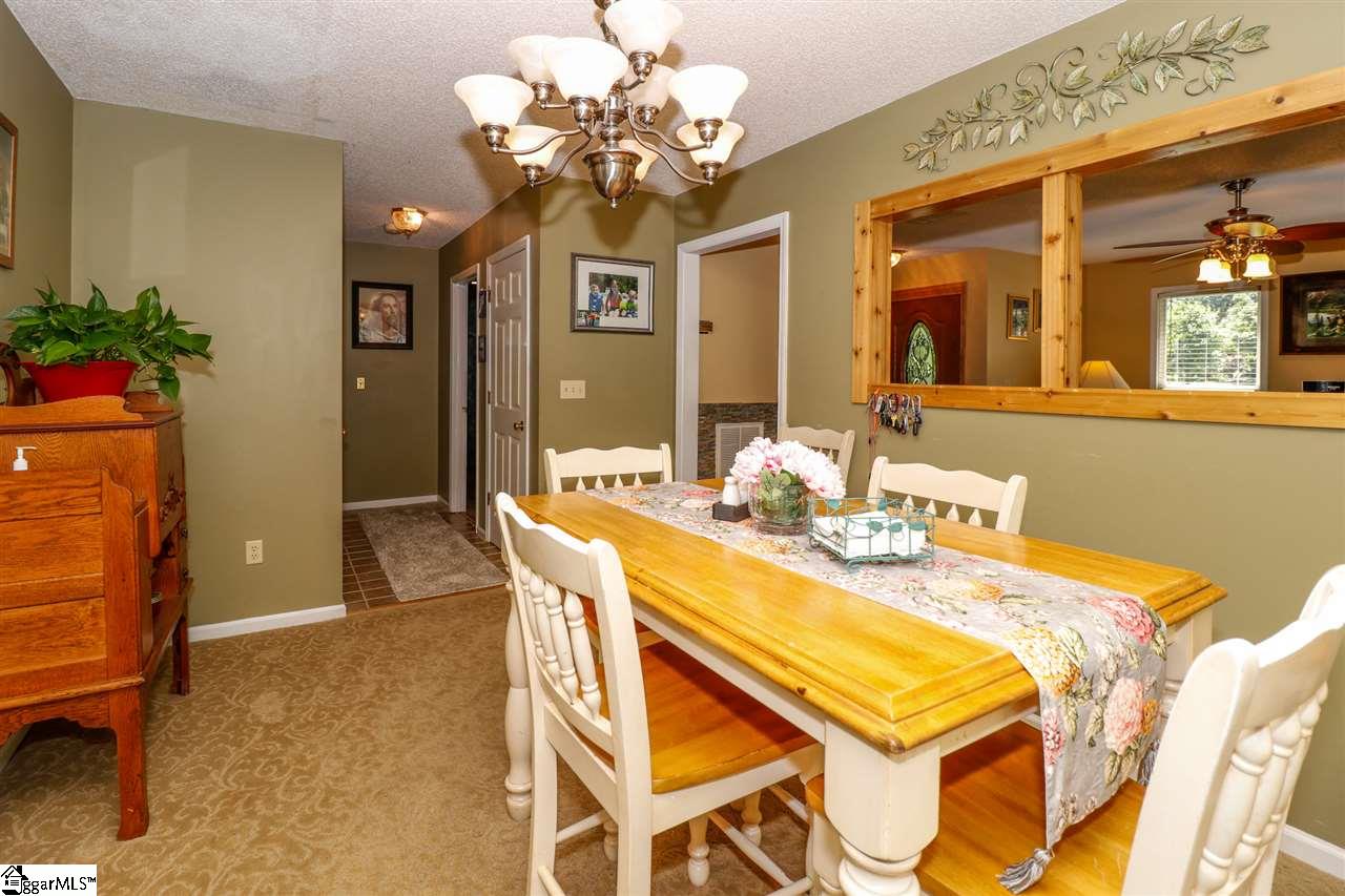 212 Cox Ridge Court Travelers Rest, SC 29690 - Photo 9 of 28 Gallery Image 9