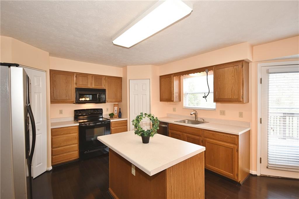 3010 Meyeridge Road Pittsburgh, PA 15209 - Photo 9 of 25 Gallery Image 9